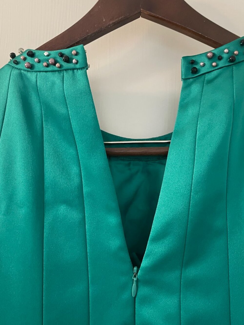 Kay Unger Green/Teal Cocktail Dress Size 8 Beaded Halter keyhole back lined - Picture 5 of 8